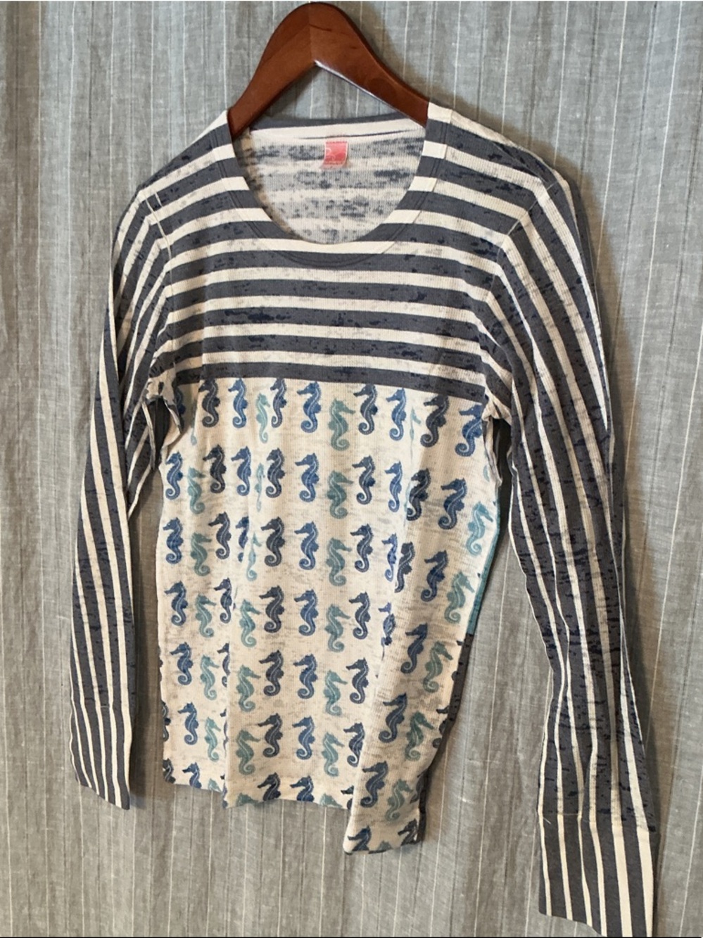 Women’s Long Sleeve Striped & Seahorse Print Tee - Blue/White